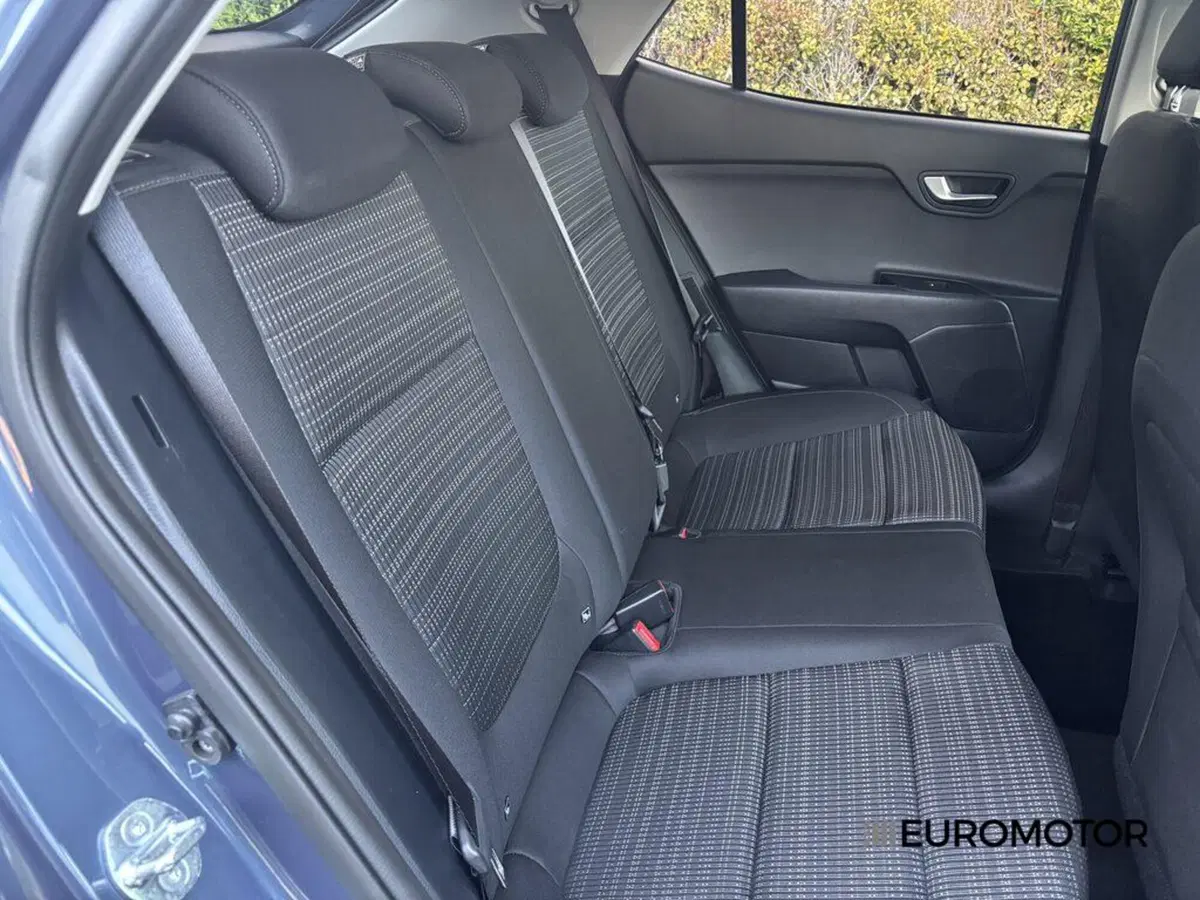 Kia Stonic usata a Bari (11)