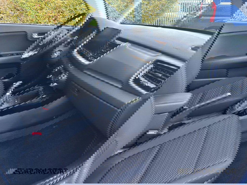 Kia Stonic usata a Bari (13)