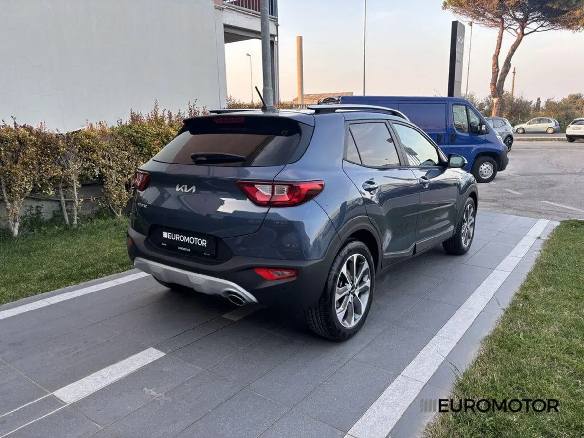 Kia Stonic usata a Bari (5)