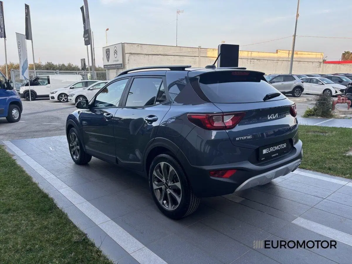 Kia Stonic usata a Bari (7)