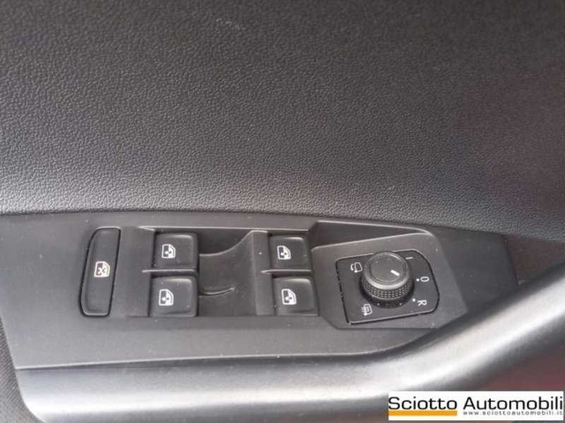 Volkswagen Polo usata a Messina (12)