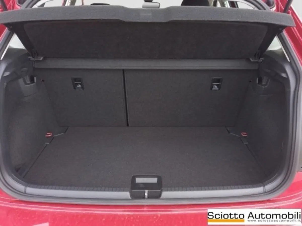 Volkswagen Polo usata a Messina (17)