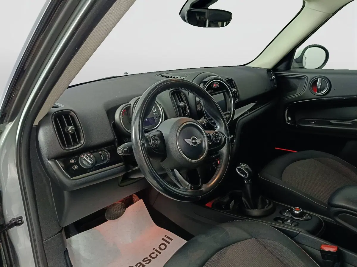 MINI Mini Countryman usata a Ascoli Piceno (7)