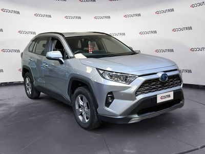 Toyota Rav4 HV (218CV) E-CVT 2WD Active del 2024 usata a Verona