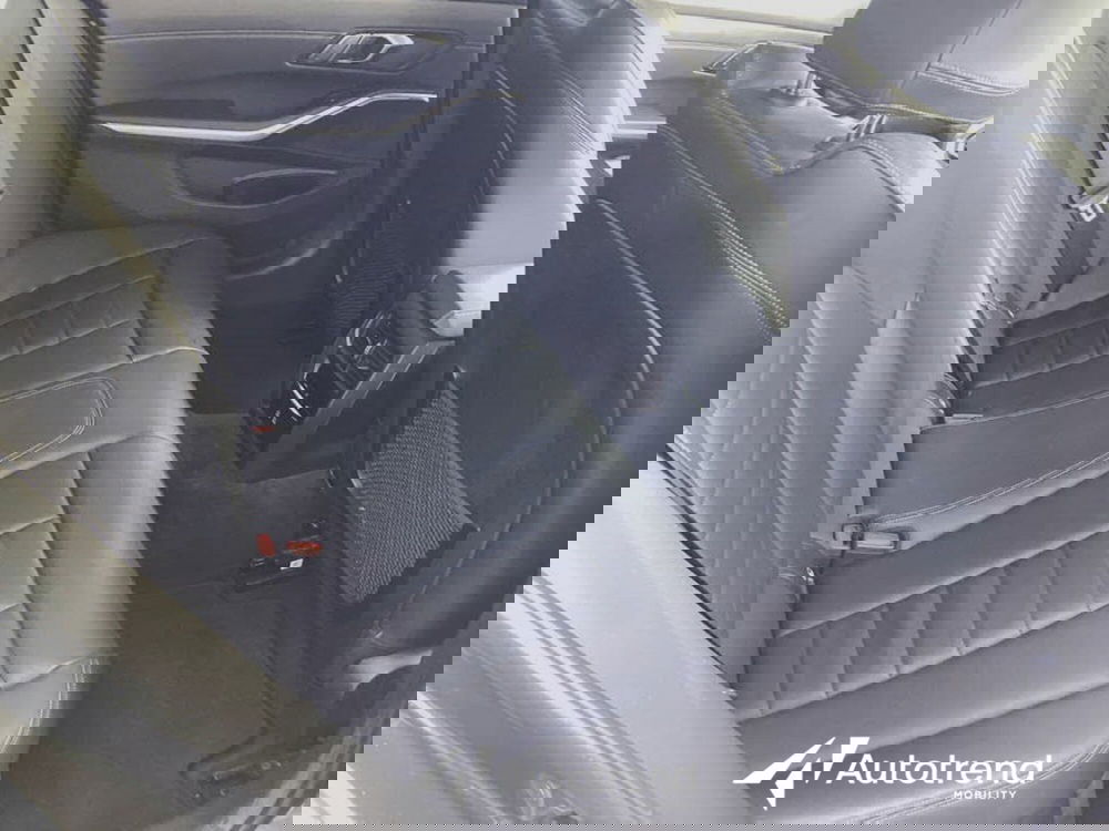 BMW Serie 3 Touring usata a Bari (16)