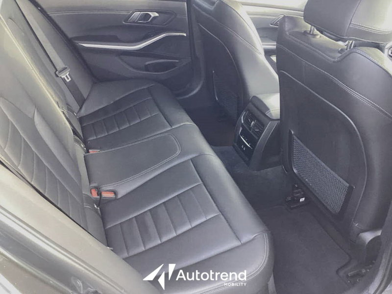 BMW Serie 3 Touring usata a Bari (16)