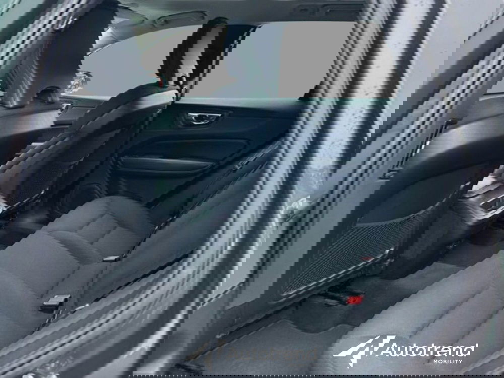 Volvo XC60 usata a Bari (17)