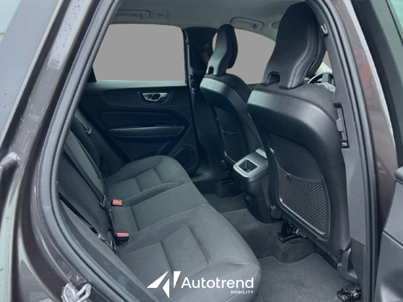 Volvo XC60 usata a Bari (7)