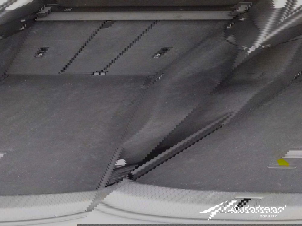 Audi Q3 Sportback usata a Bari (11)