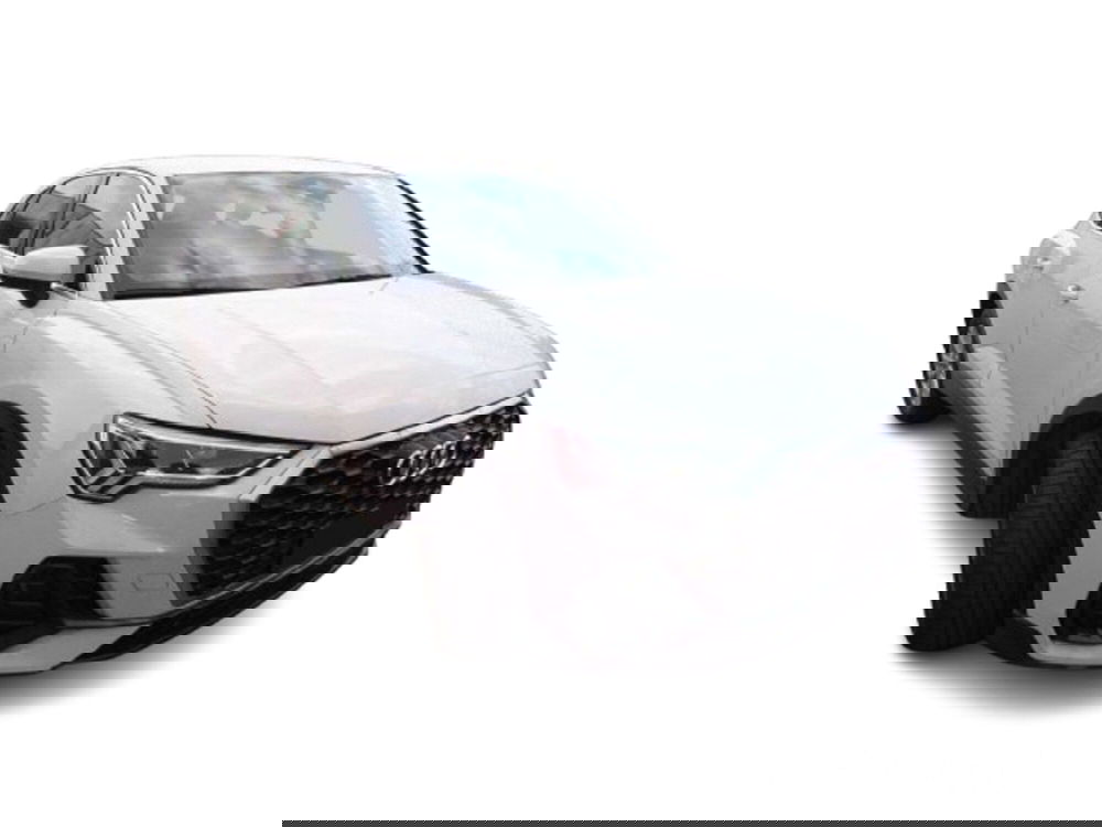 Audi Q3 Sportback usata a Bari (13)