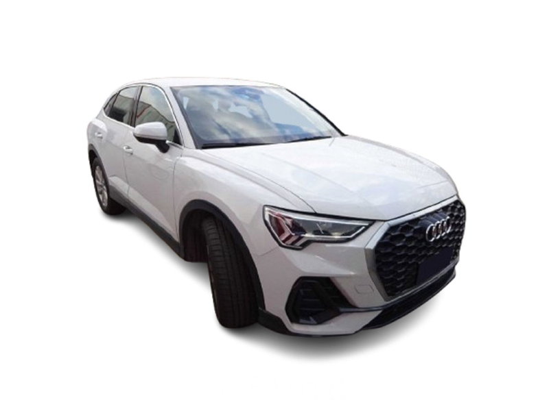 Audi Q3 Sportback usata a Bari (13)