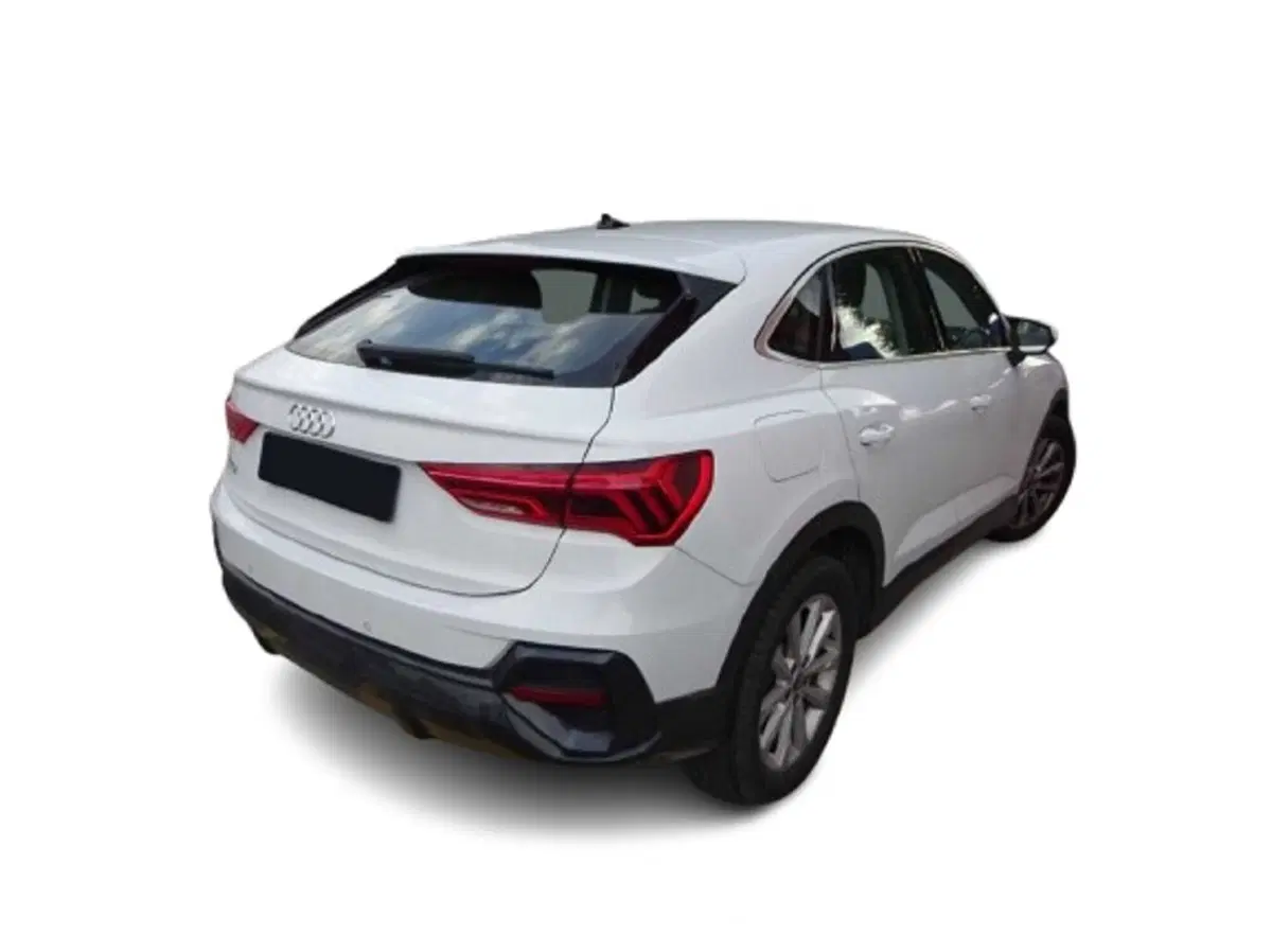 Audi Q3 Sportback usata a Bari (14)