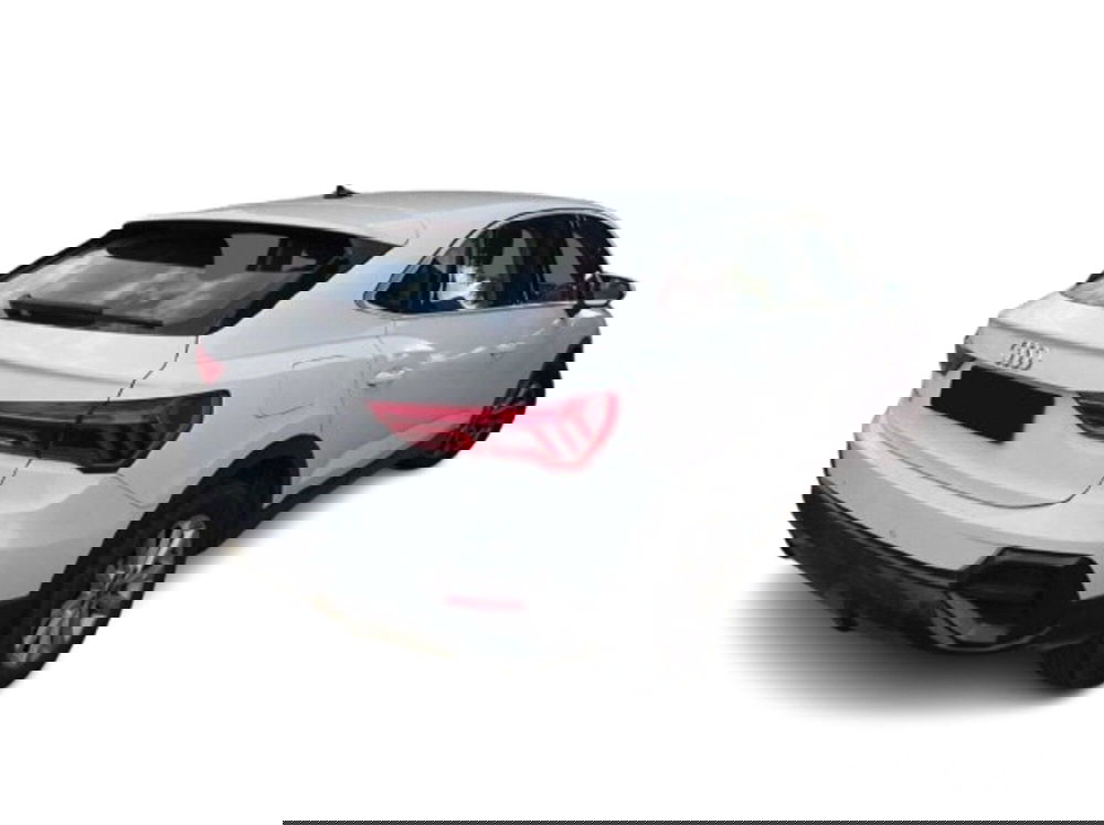 Audi Q3 Sportback usata a Bari (14)