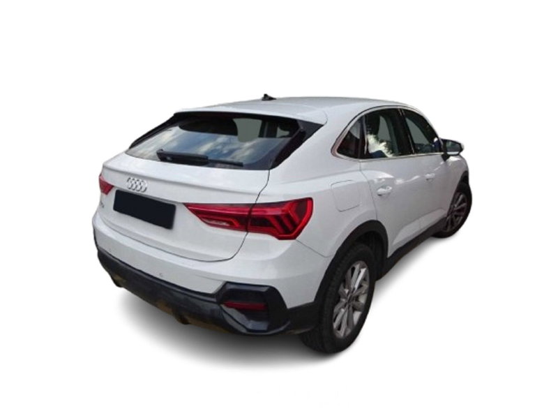 Audi Q3 Sportback usata a Bari (14)