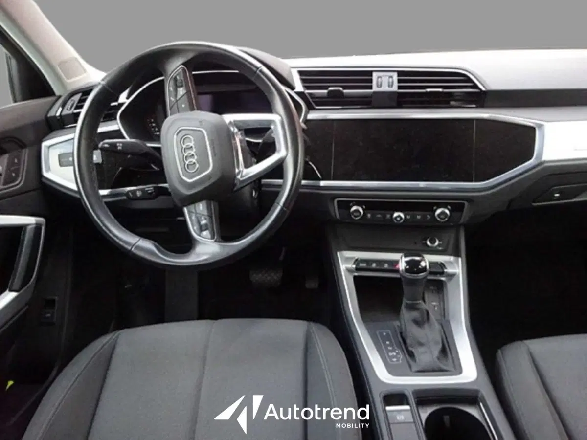 Audi Q3 Sportback usata a Bari (7)