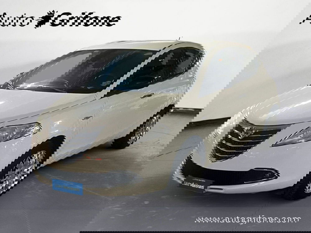 Lancia Ypsilon usata a Modena