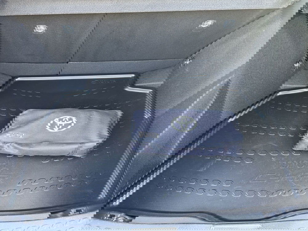 Toyota Toyota C-HR usata a Como (12)