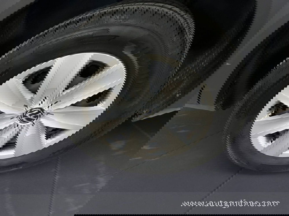 Volkswagen T-Roc usata a Modena (14)