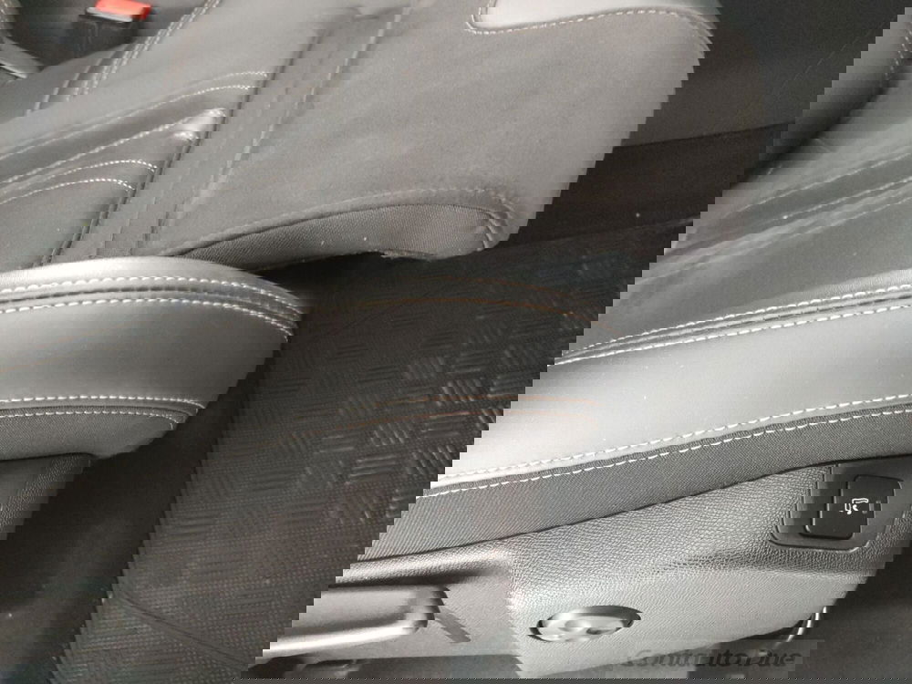 Peugeot 3008 usata a Caserta (11)