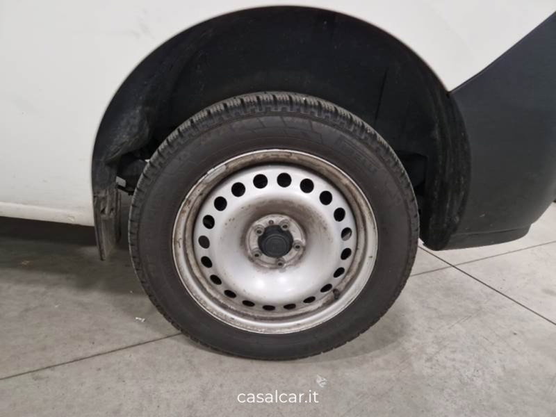 Fiat Doblò Furgone usata a Salerno (17)