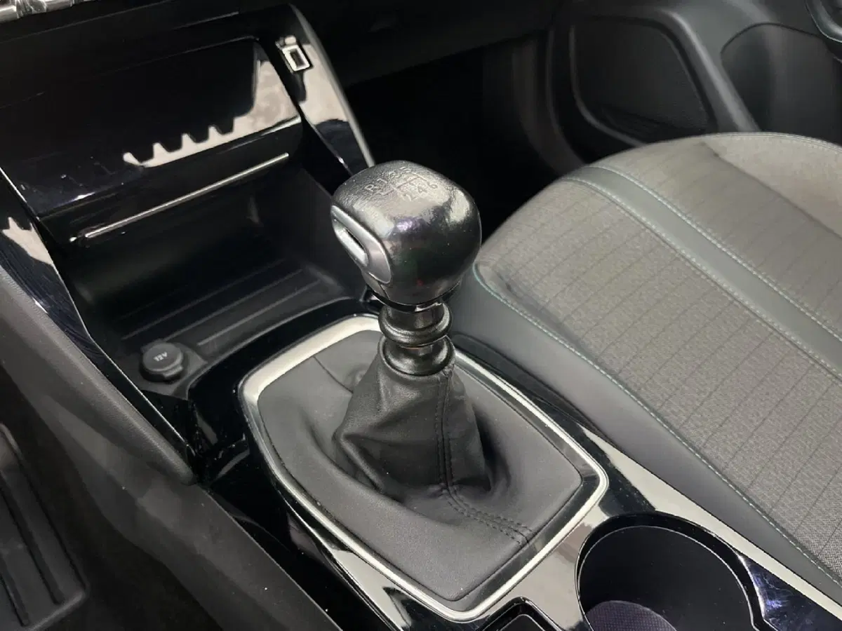 Peugeot 2008 usata a Torino (13)