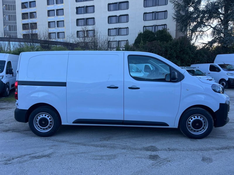 Fiat Scudo Furgone nuova a Milano (7)