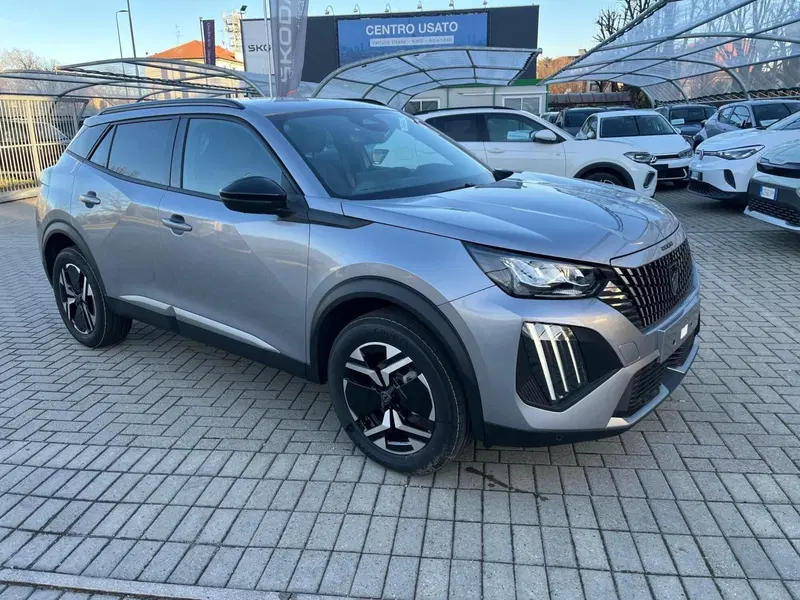 Peugeot 2008 nuova a Milano (3)