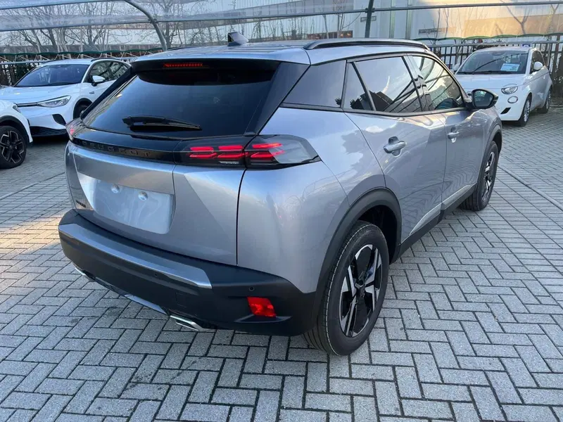 Peugeot 2008 nuova a Milano (8)
