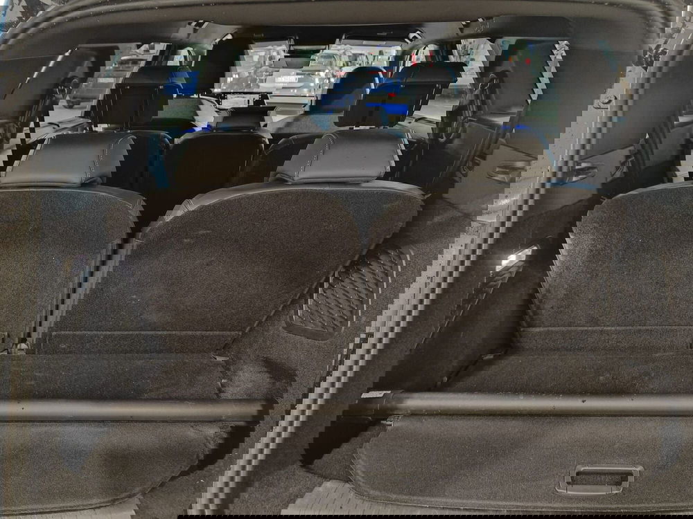 Peugeot 5008 usata a Milano (10)