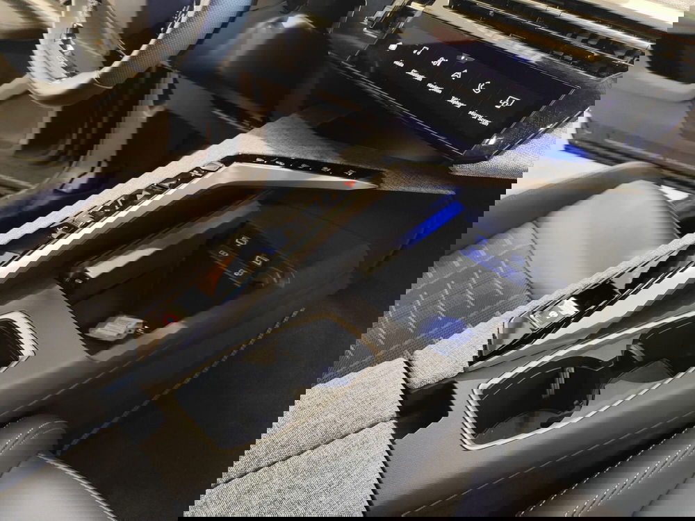 Peugeot 5008 usata a Milano (17)