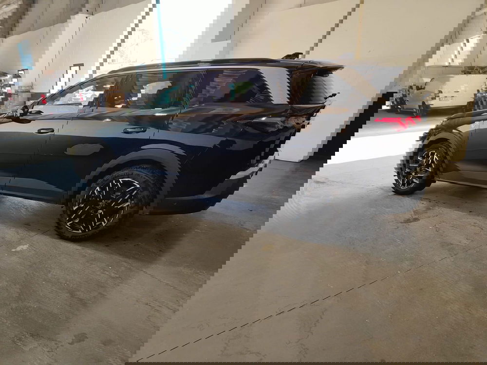 Peugeot 5008 usata a Milano (6)