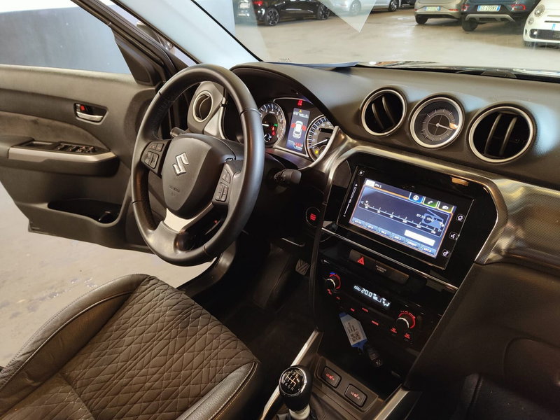Suzuki Vitara usata a Milano (15)