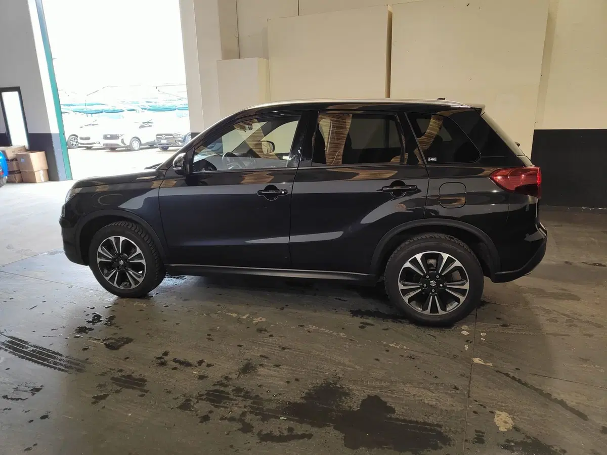 Suzuki Vitara usata a Milano (5)