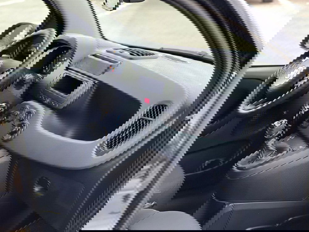 Fiat Panda Cross nuova a Matera (14)