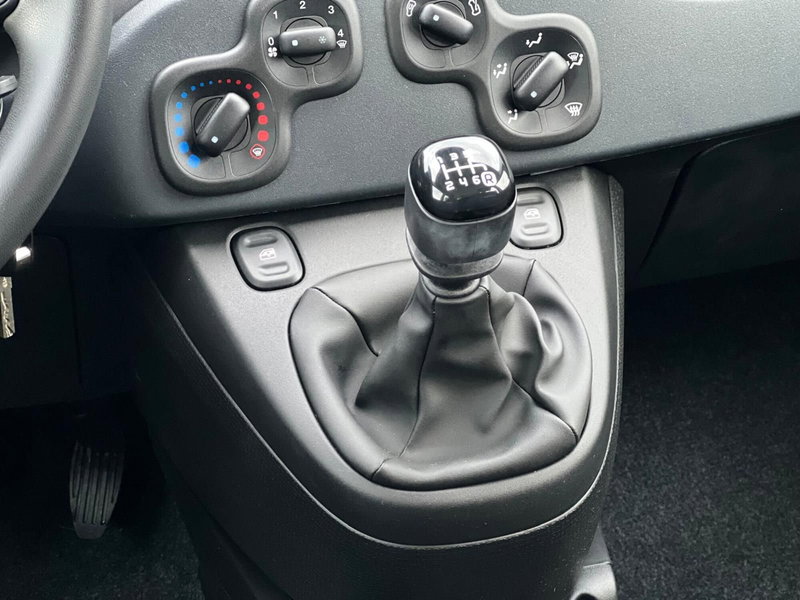 Fiat Panda Cross nuova a Matera (18)