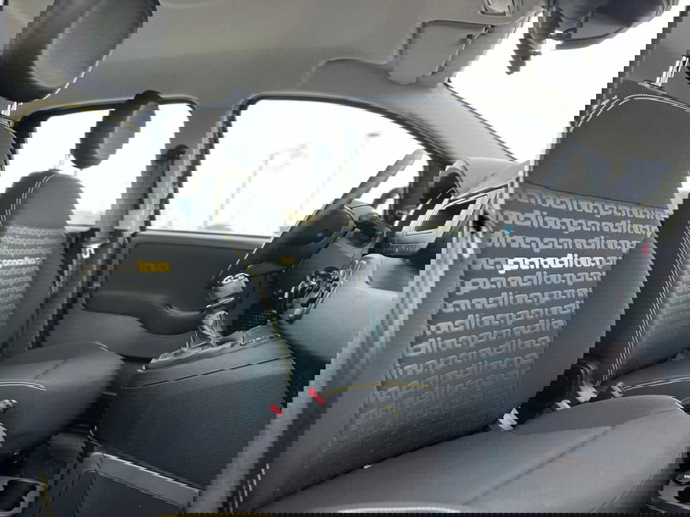 Fiat Panda Cross nuova a Matera (19)