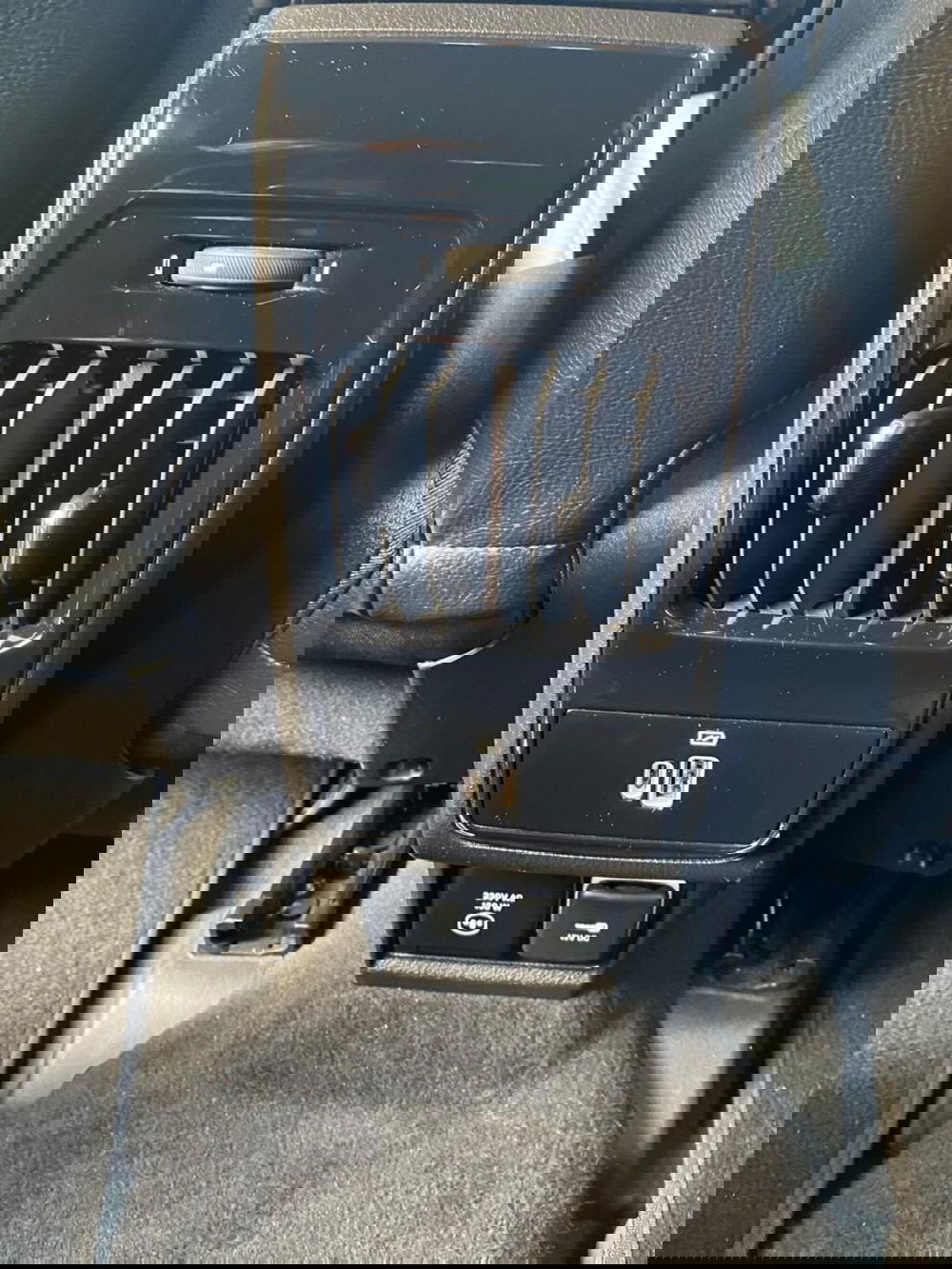 Jeep Compass usata a Lucca (11)