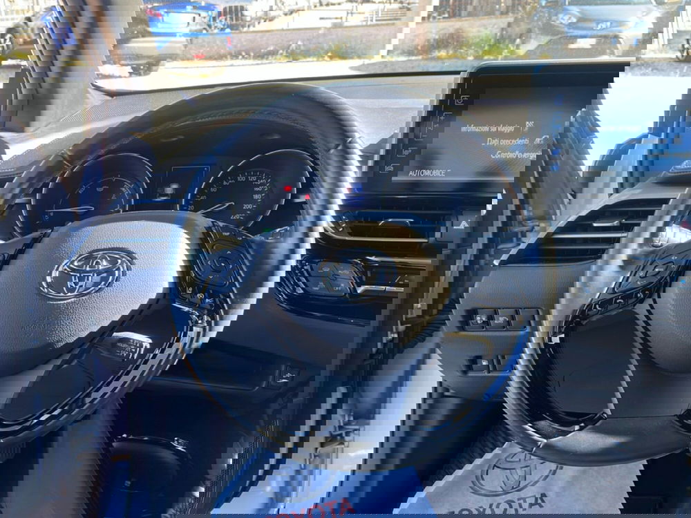 Toyota Toyota C-HR usata a Ragusa (11)