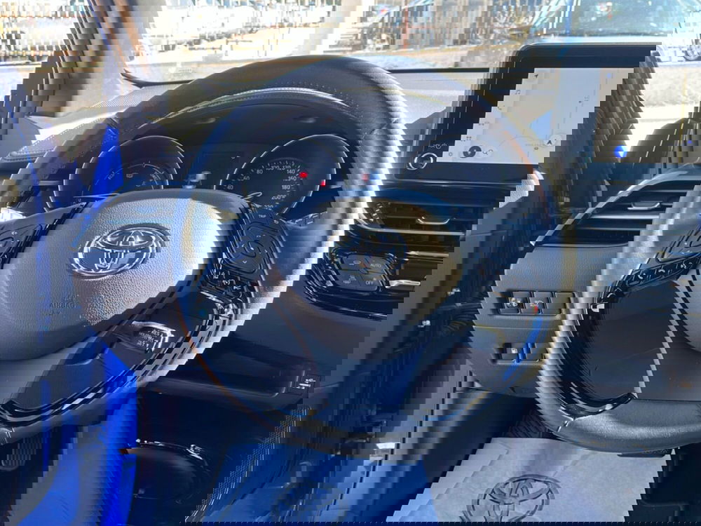 Toyota Toyota C-HR usata a Ragusa (11)