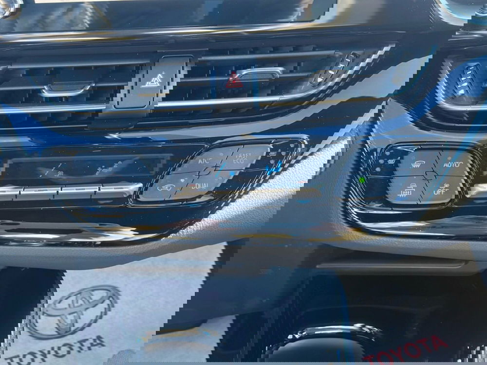 Toyota Toyota C-HR usata a Ragusa (15)