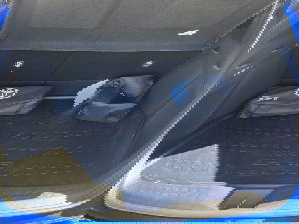 Toyota Toyota C-HR usata a Ragusa (7)