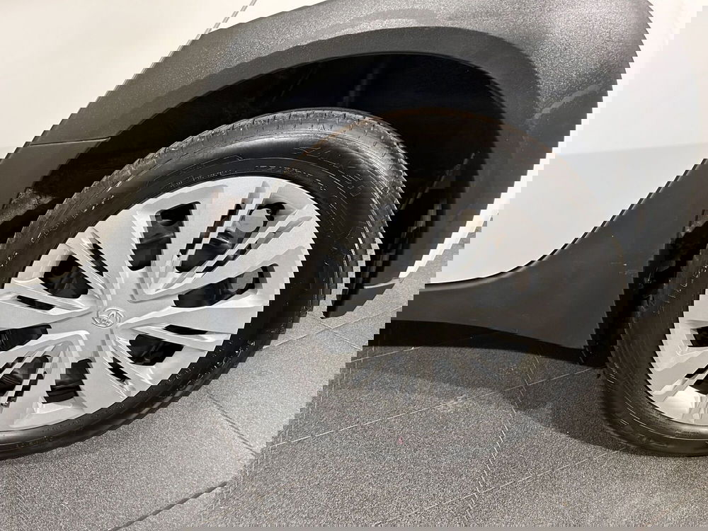 Toyota Aygo X usata a Milano (14)