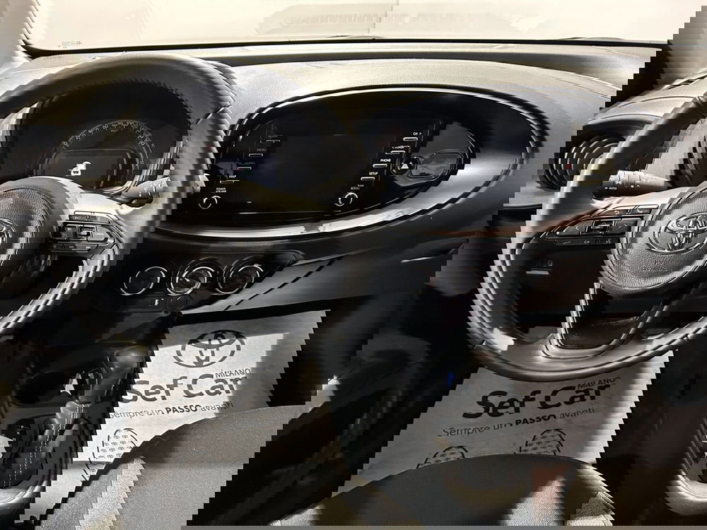 Toyota Aygo X usata a Milano (9)