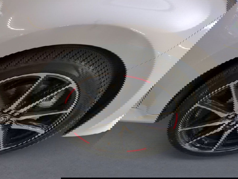 Toyota Yaris GR Sport usata a Milano (9)