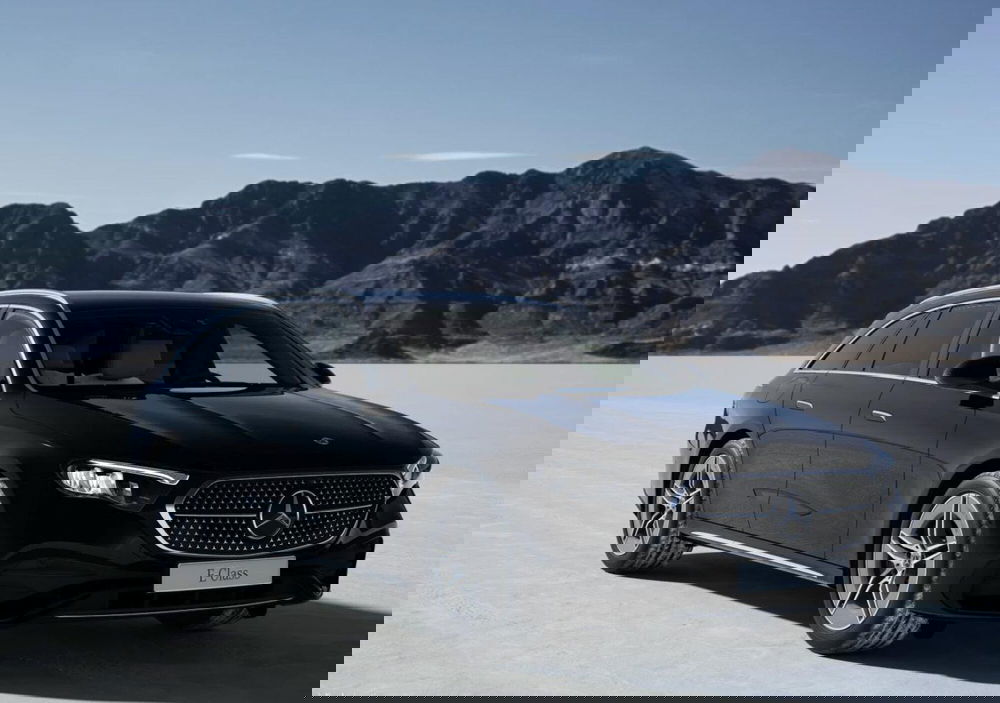 Mercedes-Benz Classe E Station Wagon nuova a Bergamo (2)