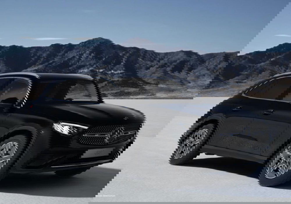 Mercedes-Benz GLC SUV nuova a Bergamo (4)