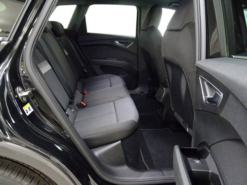 Audi Q4 usata a Como (5)