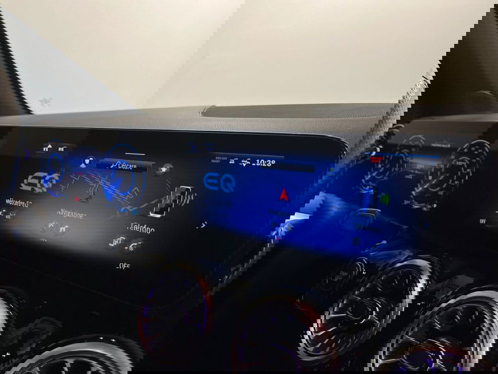 Mercedes-Benz EQA usata a Milano (12)