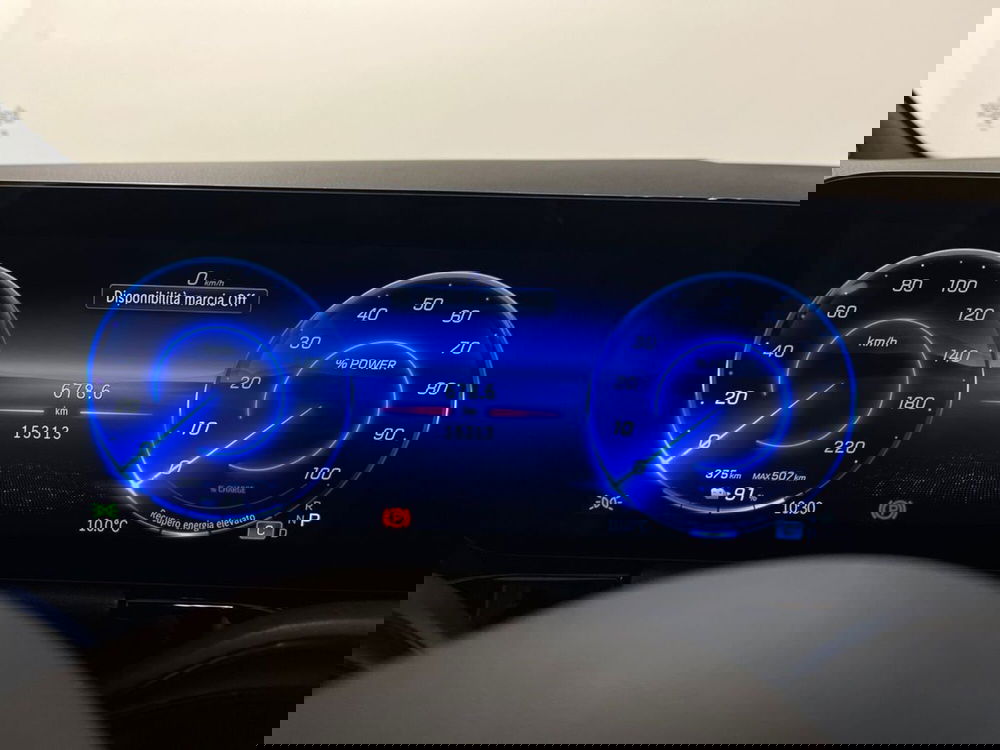 Mercedes-Benz EQA usata a Milano (13)