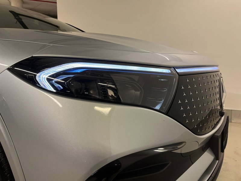Mercedes-Benz EQA usata a Milano (7)